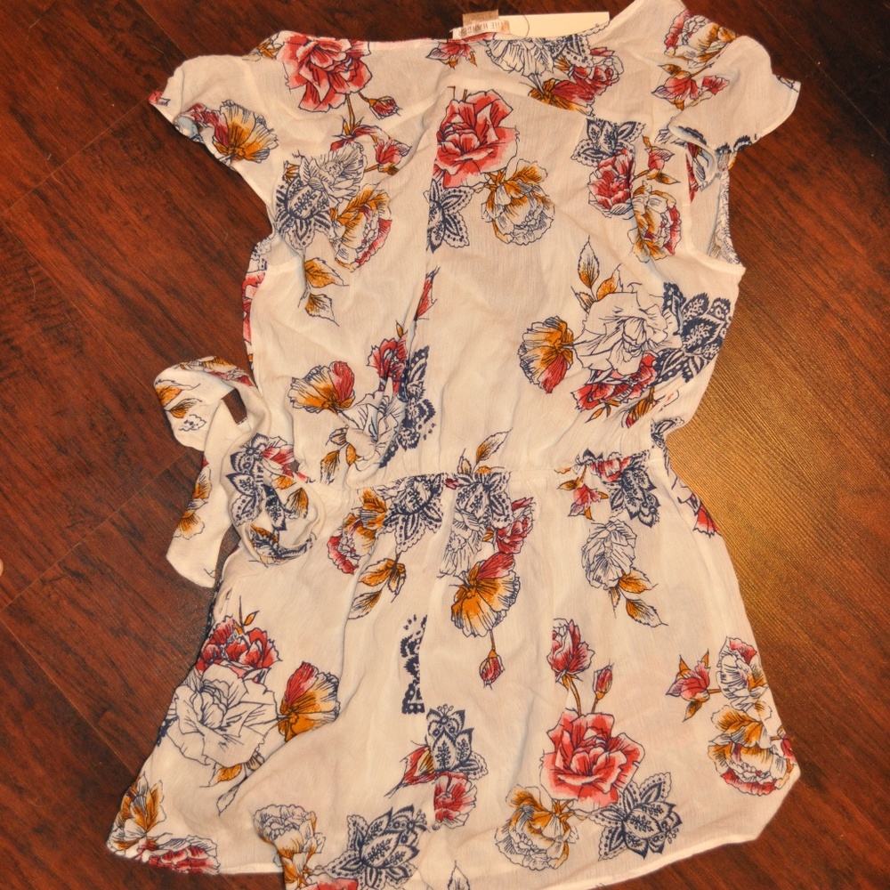ROMPER - Picture 2 of 4